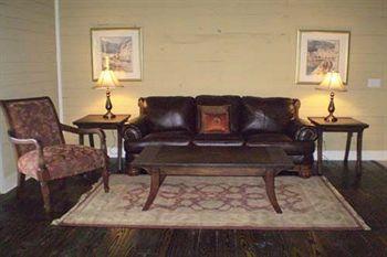 Creekside Lodge Dadeville ภายนอก รูปภาพ